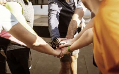 Warum die besten Sommer-Teambuildings draussen stattfinden – und es dabei nicht nur um den Teamgeist geht