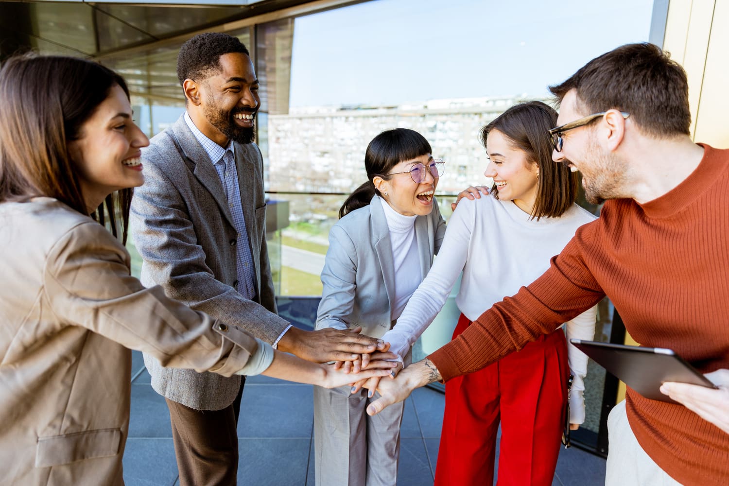 Teambuilding im September: Wie starke Teams unter Druck zusammenarbeiten